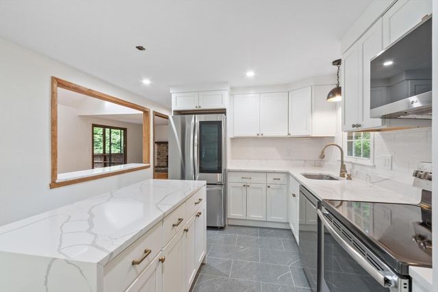 29 Tyler Rd, Townsend, MA 01469