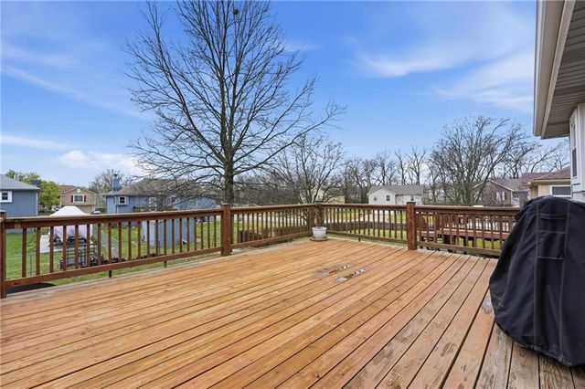 1707 Shelby Drive, Raymore, MO 64083