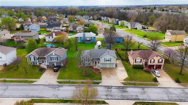 1707 Shelby Drive, Raymore, MO 64083