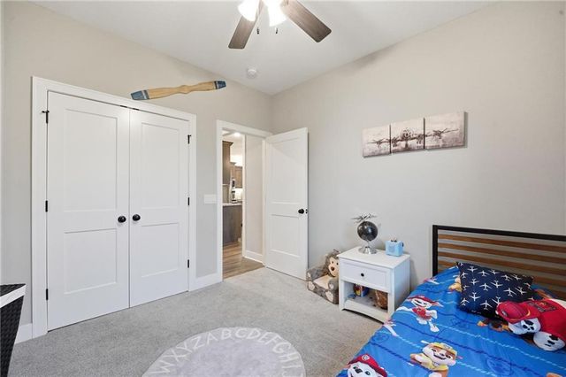 1067 SW Conch Circle, Lee's Summit, MO 64064