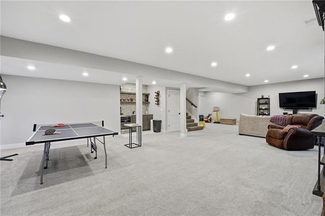 1067 SW Conch Circle, Lee's Summit, MO 64064