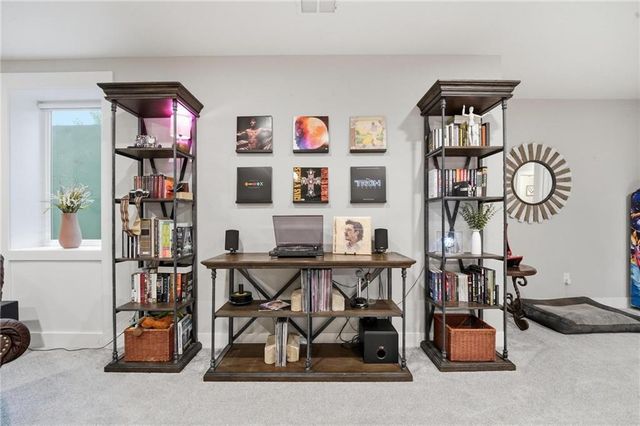 1067 SW Conch Circle, Lee's Summit, MO 64064