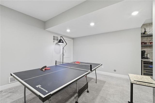 1067 SW Conch Circle, Lee's Summit, MO 64064