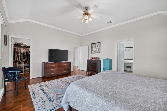 2116 Menard Avenue, Seabrook, TX 77586
