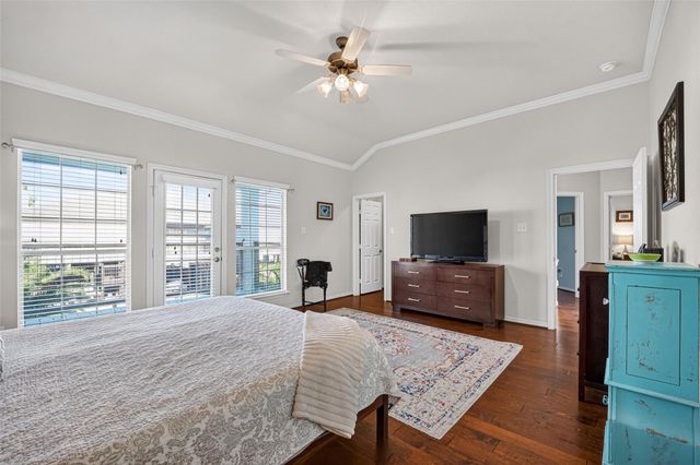 2116 Menard Avenue, Seabrook, TX 77586