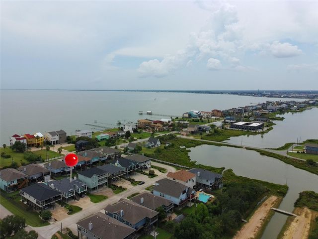 2116 Menard Avenue, Seabrook, TX 77586
