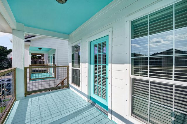 2116 Menard Avenue, Seabrook, TX 77586