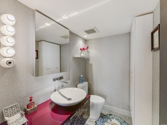 20281 E Country Club Drive E 2008, Aventura, FL 33180