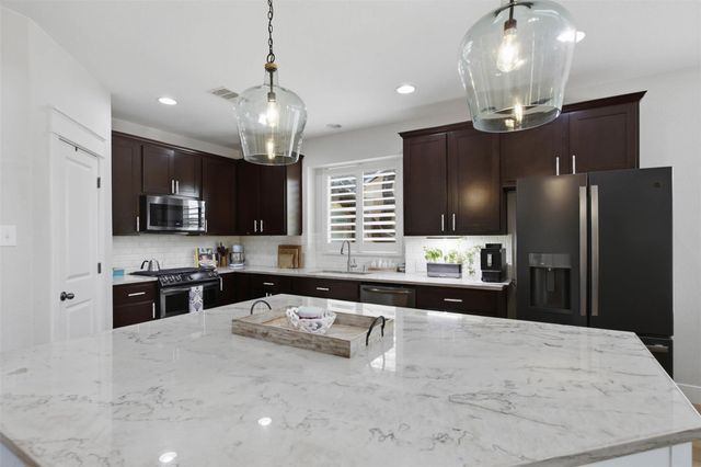 1825 Wolf Dancer, Leander, TX 78641
