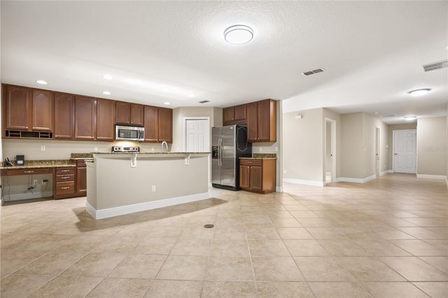 30606 LIPIZZAN TERRACE, Mount Dora, FL 32757