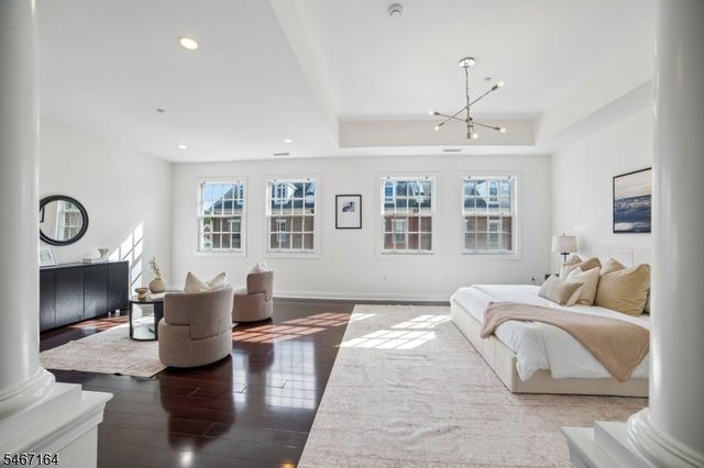30 Carillon Cir, Livingston Twp., NJ 07039