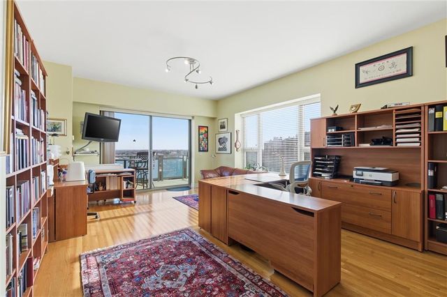 4950 Central Street 805, Kansas City, MO 64112