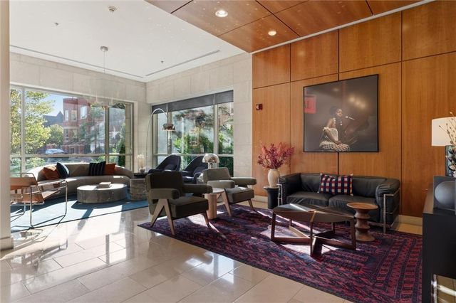 4950 Central Street 805, Kansas City, MO 64112