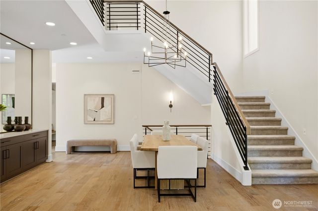 11276 SE 32nd Lane, Bellevue, WA 98004