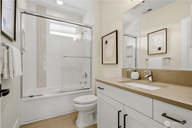 11276 SE 32nd Lane, Bellevue, WA 98004