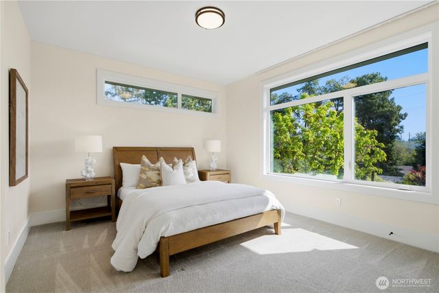 11276 SE 32nd Lane, Bellevue, WA 98004