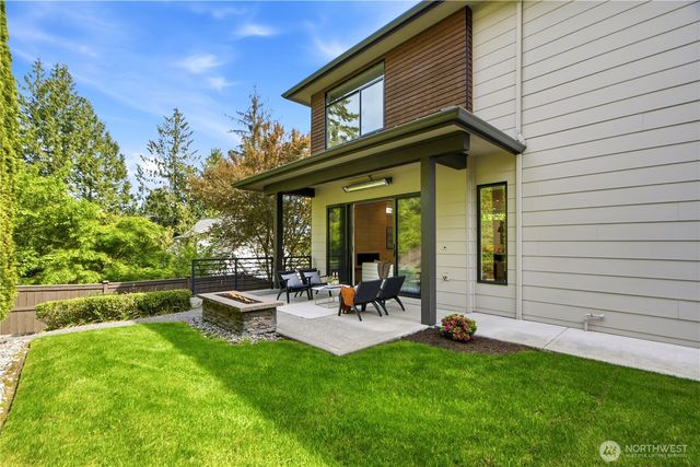 11276 SE 32nd Lane, Bellevue, WA 98004