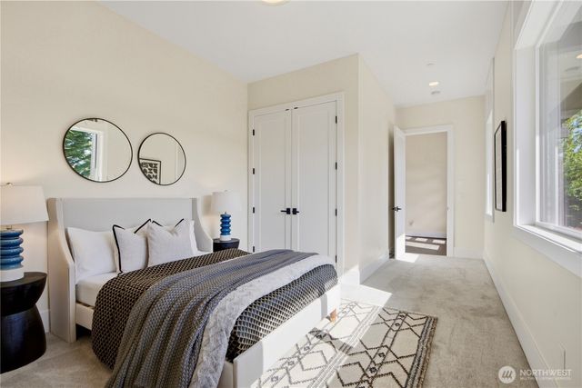 11276 SE 32nd Lane, Bellevue, WA 98004