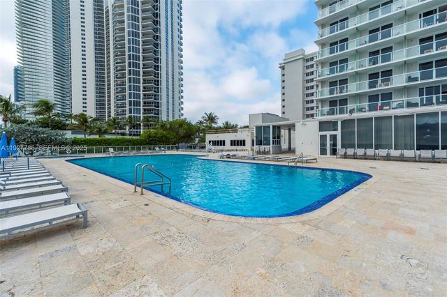 19201 Collins Ave 628, Sunny Isles Beach, FL 33160