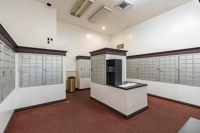 19201 Collins Ave 628, Sunny Isles Beach, FL 33160