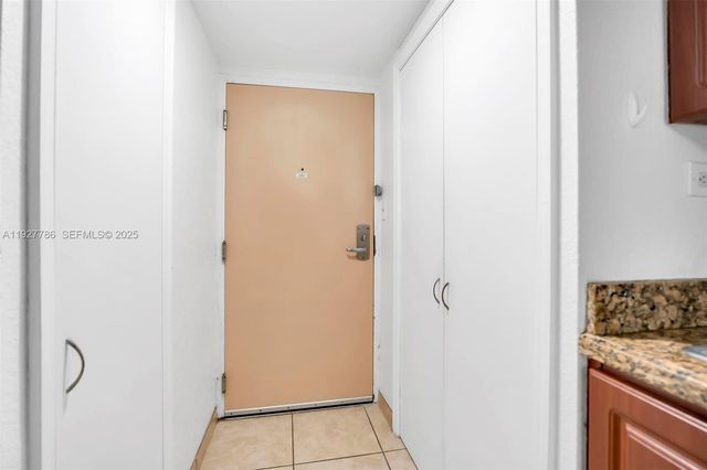 19201 Collins Ave 628, Sunny Isles Beach, FL 33160