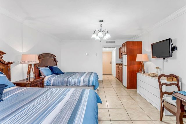 19201 Collins Ave 628, Sunny Isles Beach, FL 33160