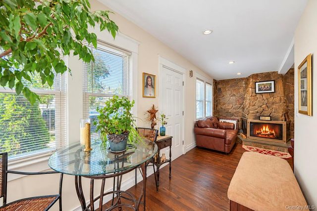15 Harding Avenue, Hicksville, NY 11801