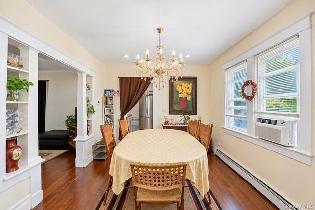 15 Harding Avenue, Hicksville, NY 11801