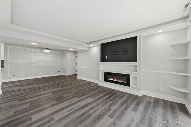 5700 Circle Drive 101, Oak Lawn, IL 60453