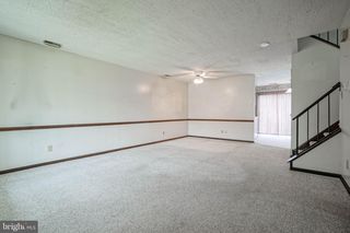 17 HEYWOOD LN, Sicklerville, NJ 08081