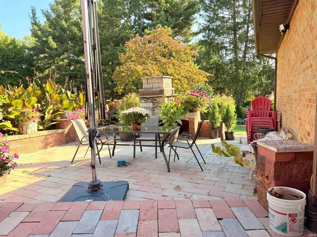 53308 Hickory Road, South Bend, IN 46635