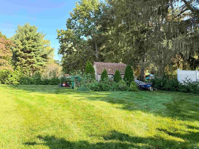 53308 Hickory Road, South Bend, IN 46635