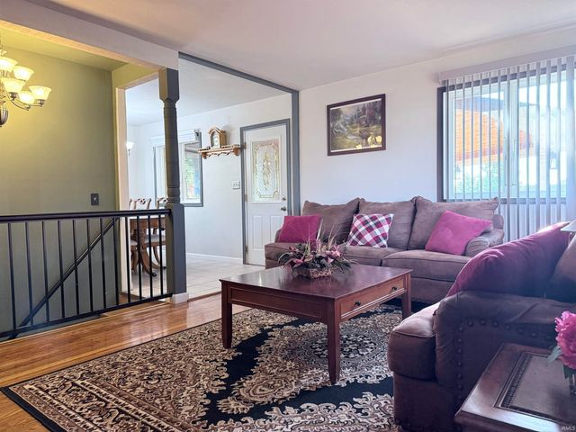 53308 Hickory Road, South Bend, IN 46635