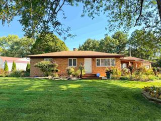 53308 Hickory Road, South Bend, IN 46635