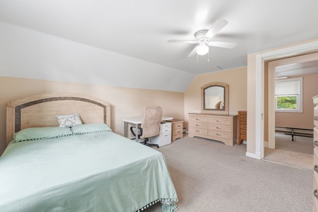 11 Garrity St, Chicopee, MA 01020