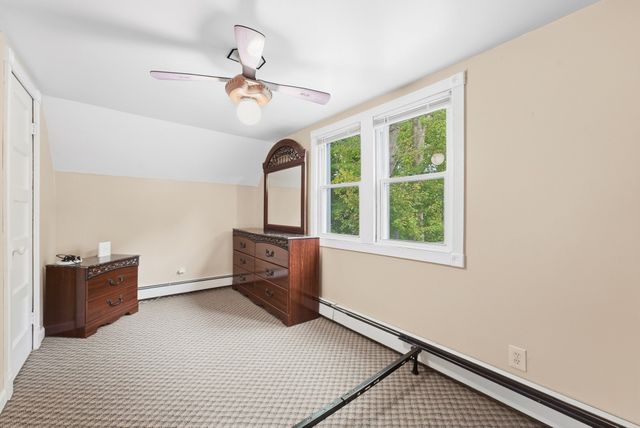 11 Garrity St, Chicopee, MA 01020