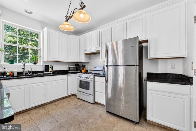64 FOUNTAYNE LN, Lawrence Township, NJ 08648