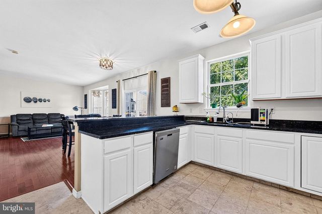 64 FOUNTAYNE LN, Lawrence Township, NJ 08648