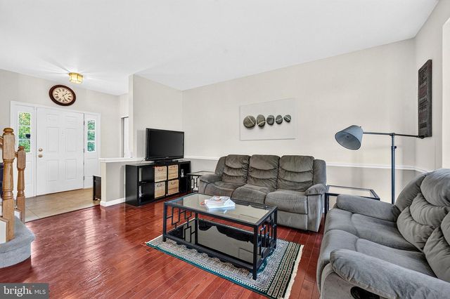 64 FOUNTAYNE LN, Lawrence Township, NJ 08648