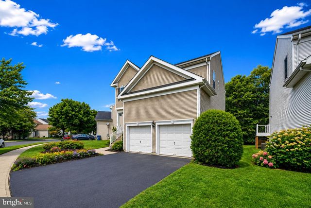 64 FOUNTAYNE LN, Lawrence Township, NJ 08648