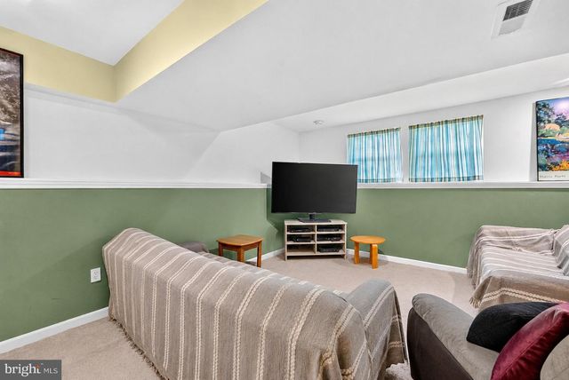 64 FOUNTAYNE LN, Lawrence Township, NJ 08648