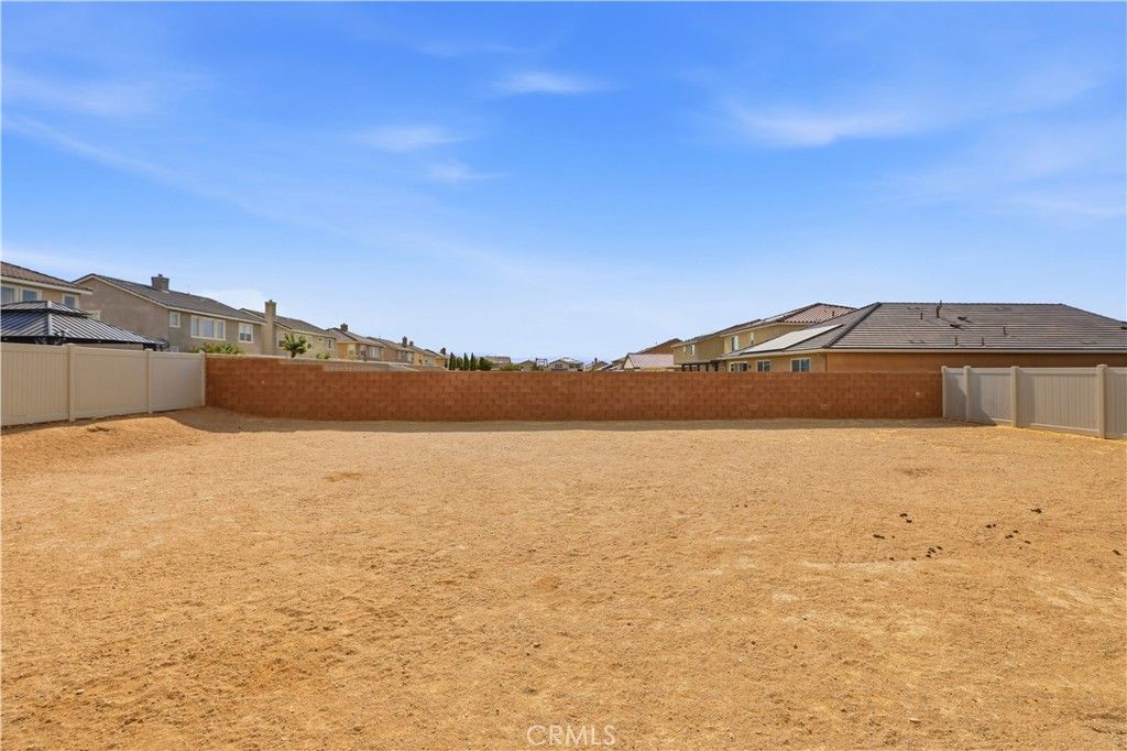 Image 32 of property listing at 43891 61st Street W, Lancaster, CA 93536