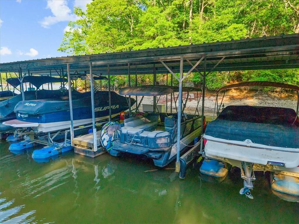 Image 4 of property listing at 494 River Overlook Road, Dawsonville, GA 30534