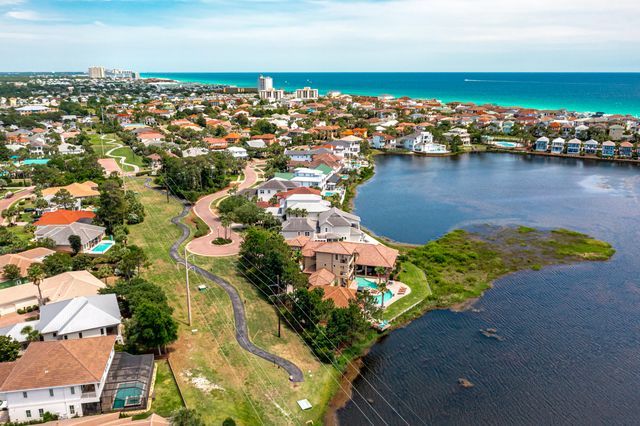 4713 Seastar, Destin, FL 32541