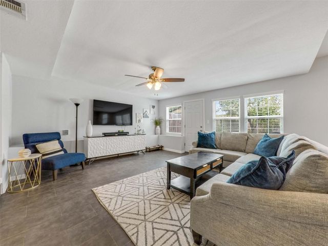 5006 Saxon Drive, Houston, TX 77092