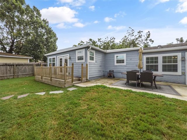 5006 Saxon Drive, Houston, TX 77092