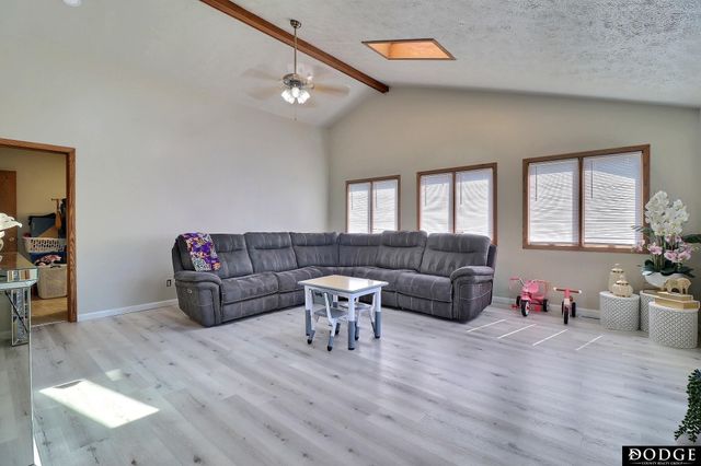 2026 N Howard Street, Fremont, NE 68025