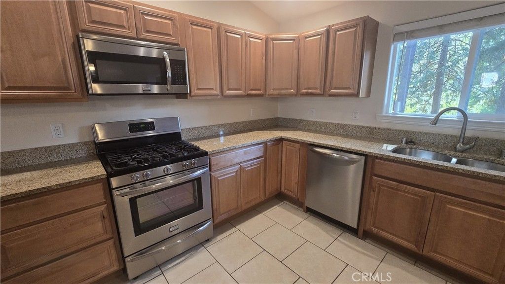 Image 12 of property listing at 14607 Holmwood, Magalia, CA 95954