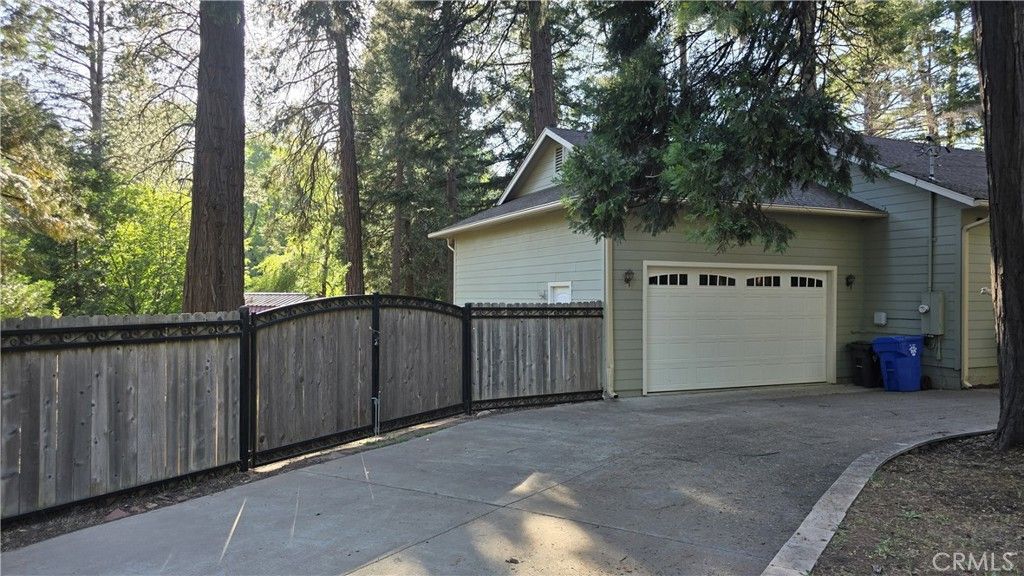 Image 2 of property listing at 14607 Holmwood, Magalia, CA 95954