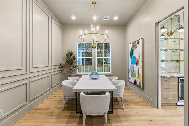 805 Walton Street, Houston, TX 77009